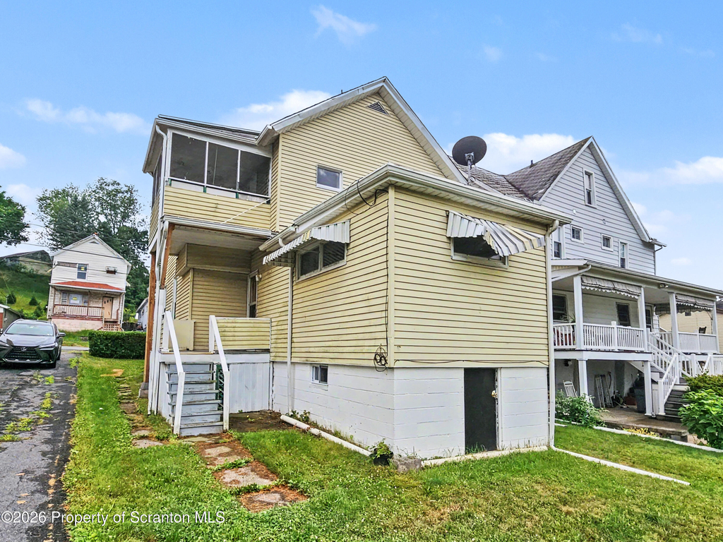 310 21st Avenue - Photo 10