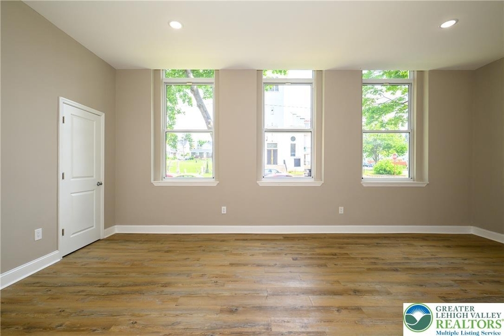 1012 2nd Street - Photo 16