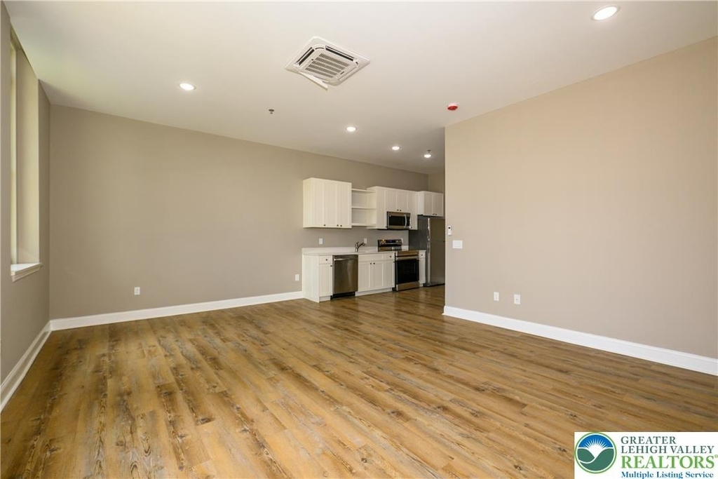 1012 2nd Street - Photo 13