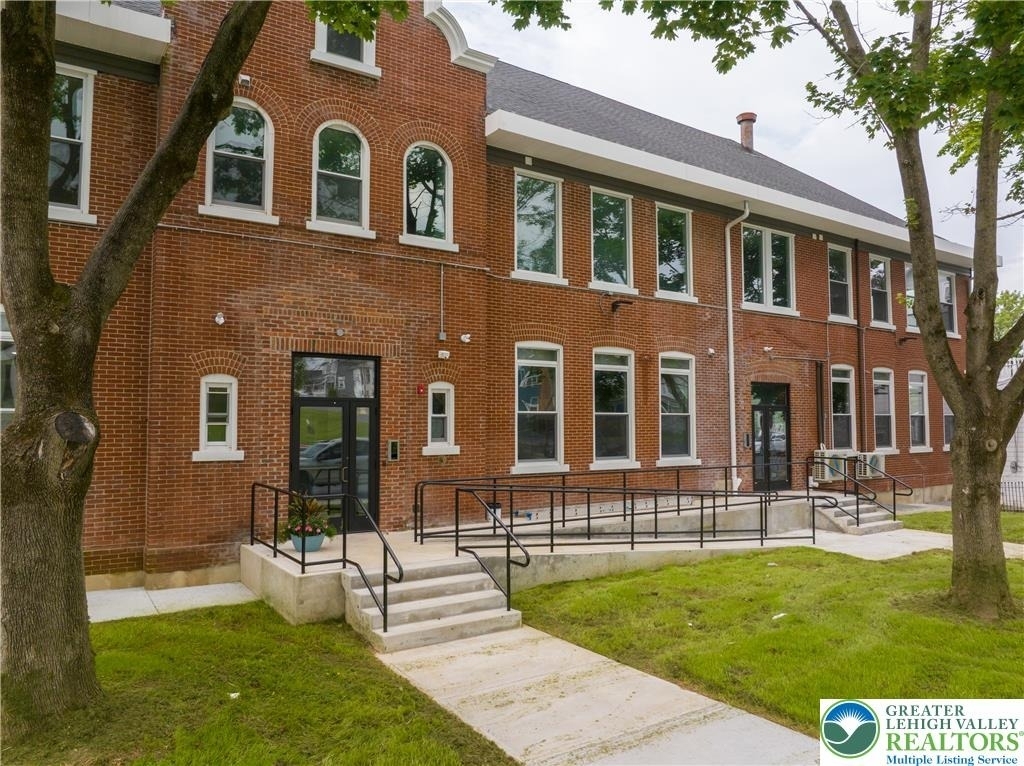 1012 2nd Street - Photo 0