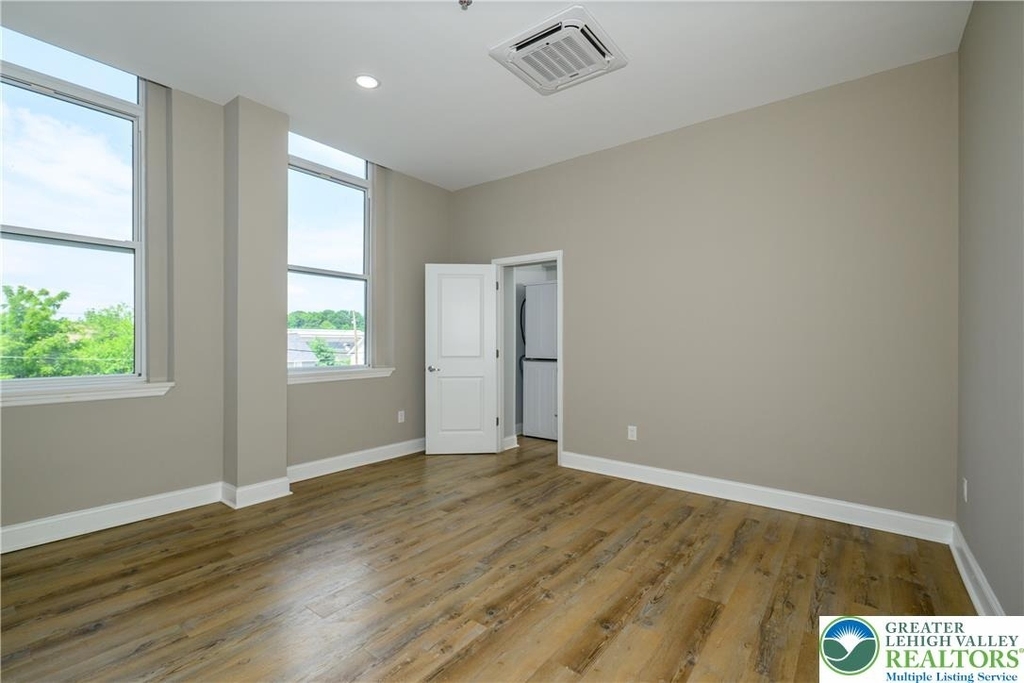 1012 2nd Street - Photo 22