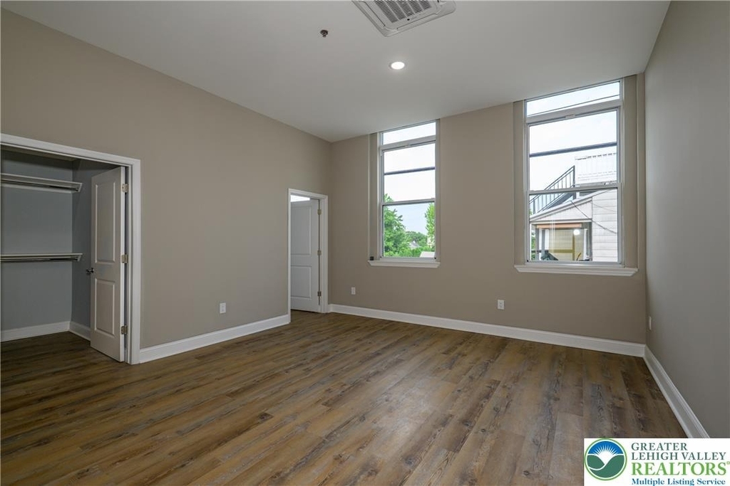 1012 2nd Street - Photo 17