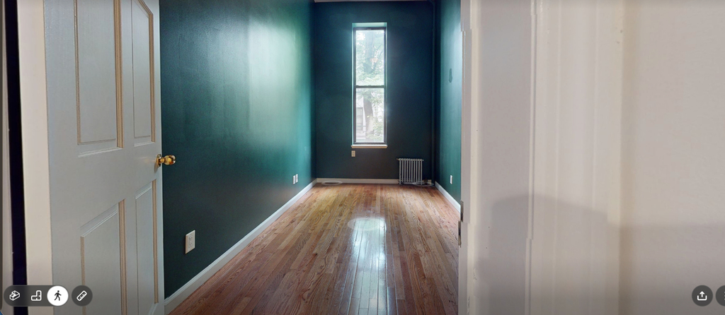 West 89 th Street - Photo 6
