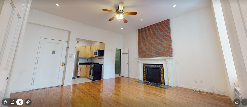 West 89 th Street - Photo 5