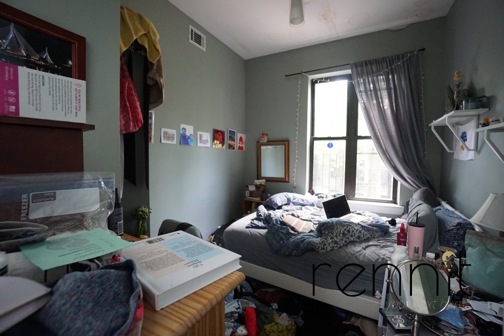 1160 Halsey Street - Photo 12