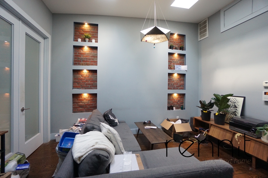 1160 Halsey Street - Photo 10