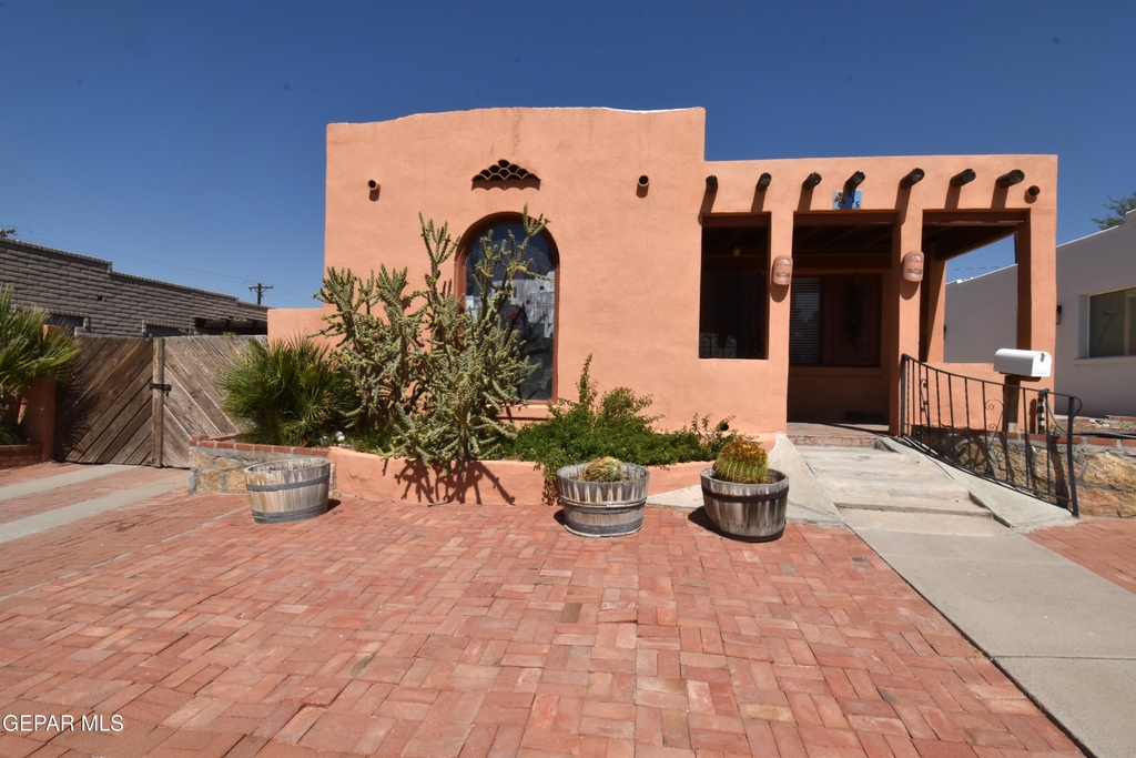 515 Gregory Avenue - Photo 0