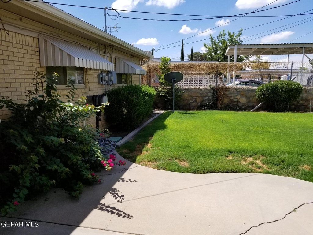 3301 Greenock Street - Photo 20