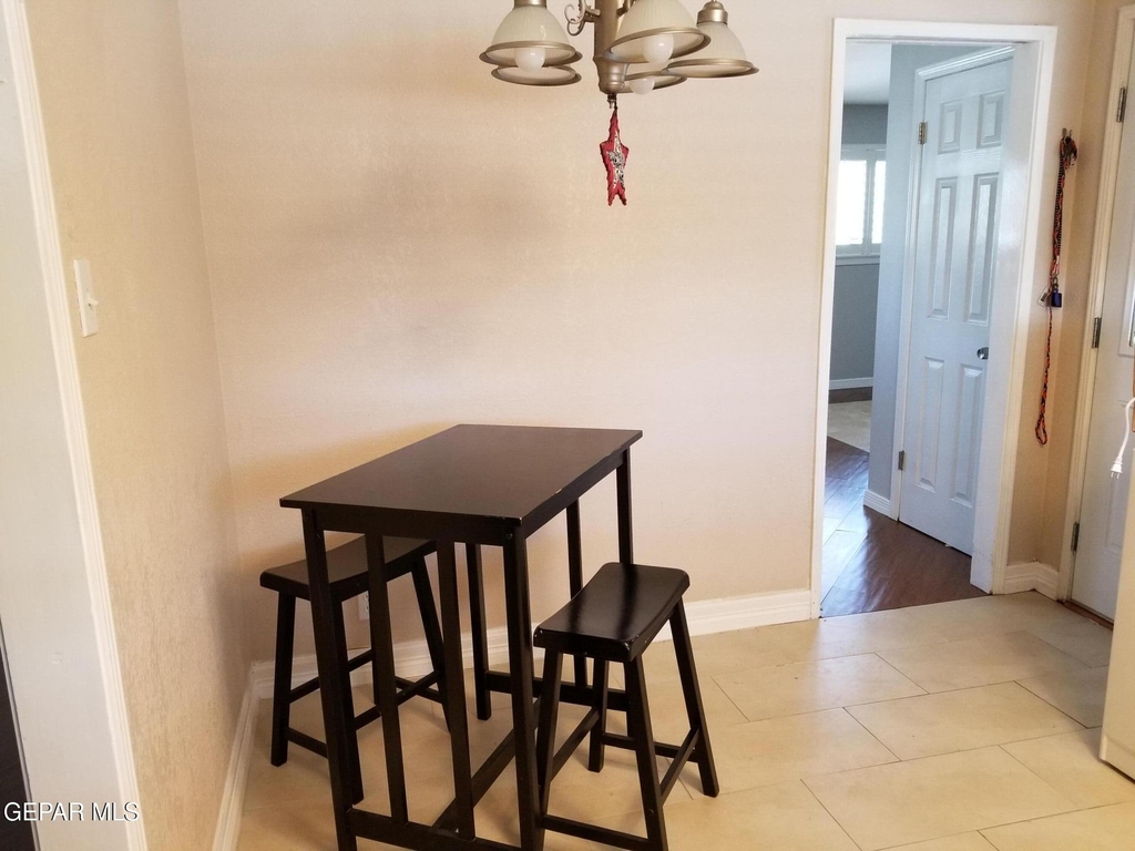 3301 Greenock Street - Photo 7