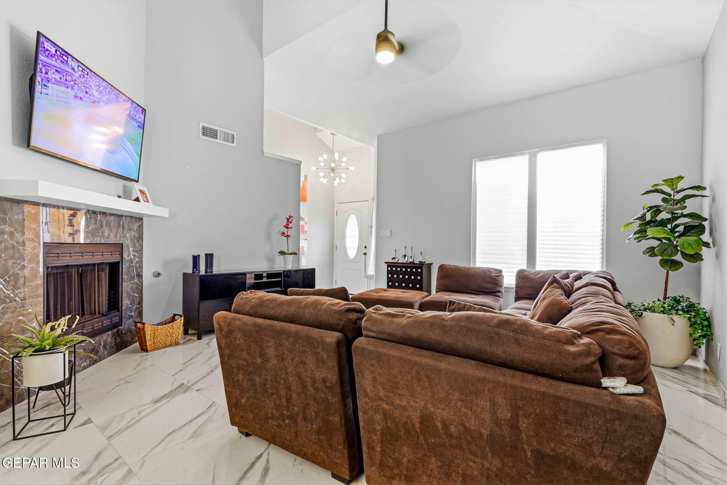 1117 Sun Shadow Drive - Photo 5