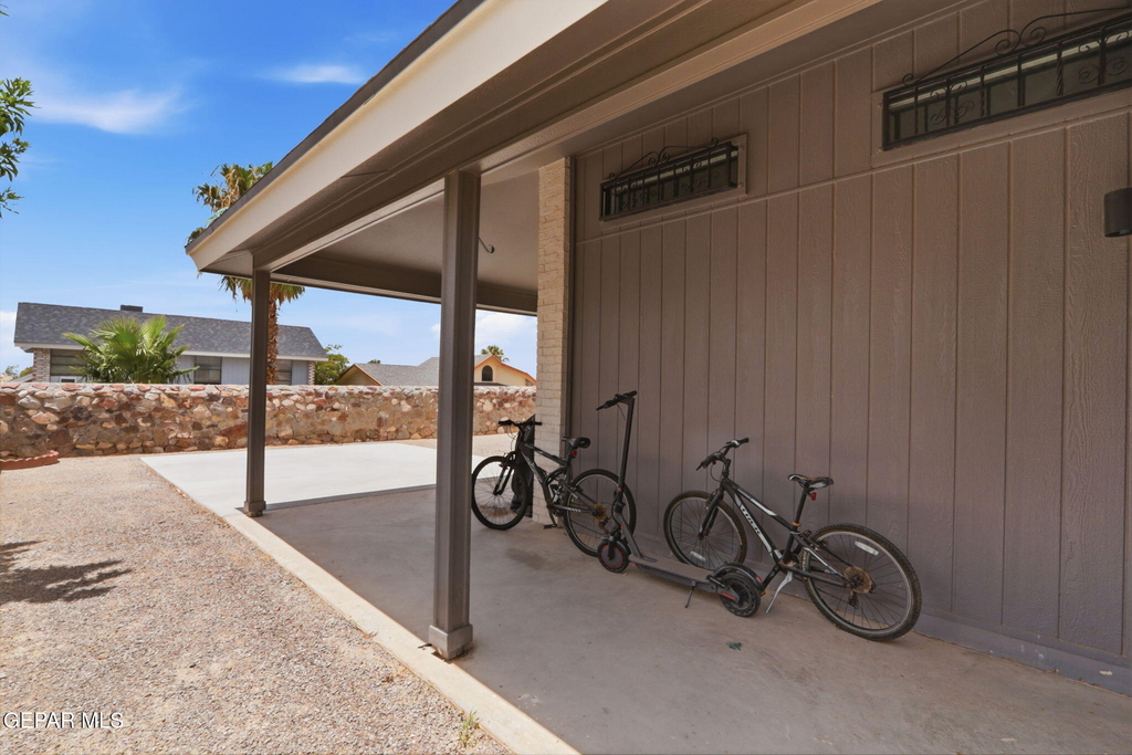 1117 Sun Shadow Drive - Photo 38