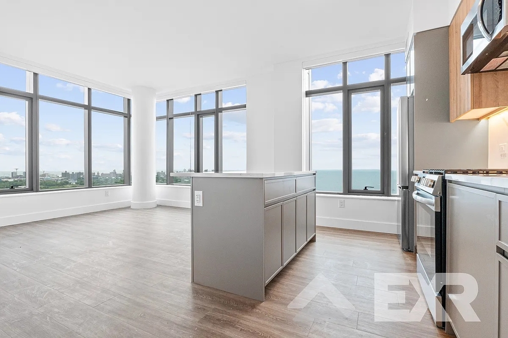 2230 Cropsey Avenue - Photo 2