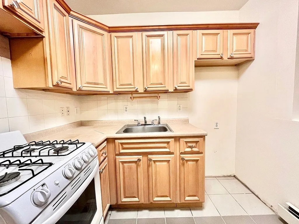 38 Greene Avenue - Photo 11