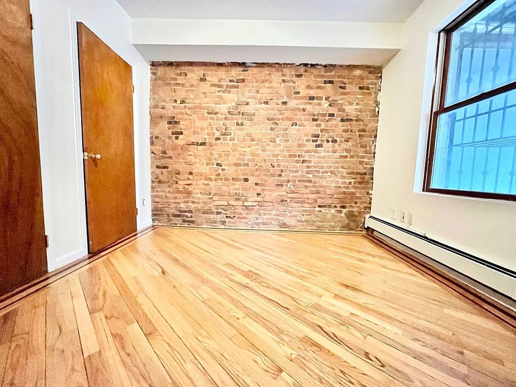 38 Greene Avenue - Photo 9
