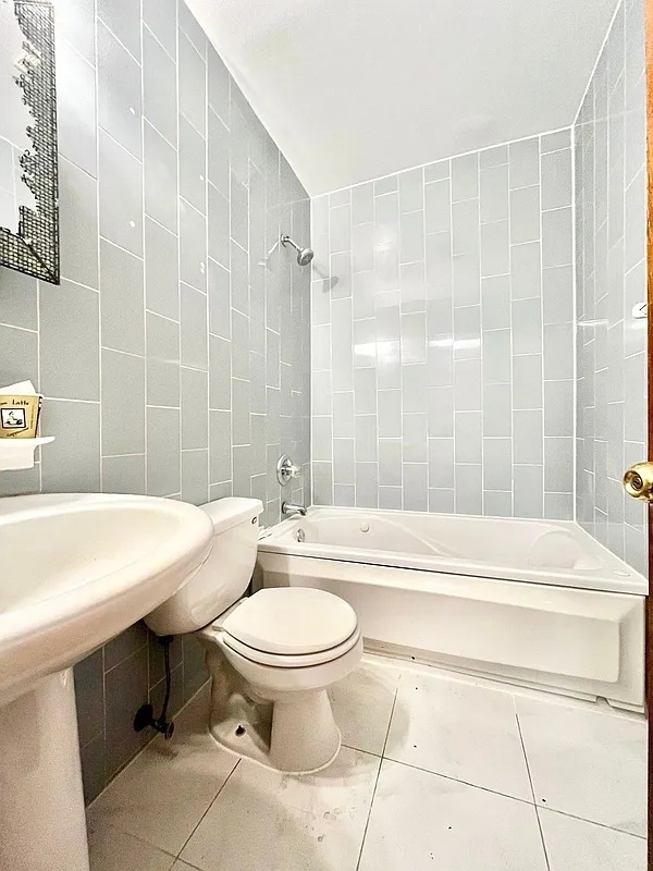 38 Greene Avenue - Photo 15
