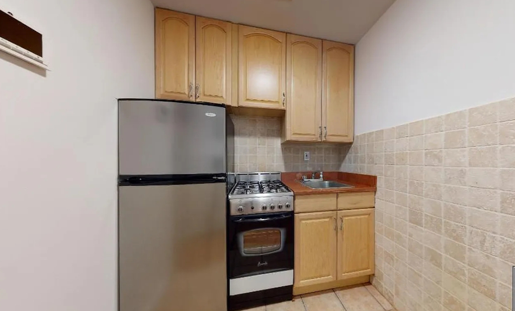 175 Orchard Street - Photo 3