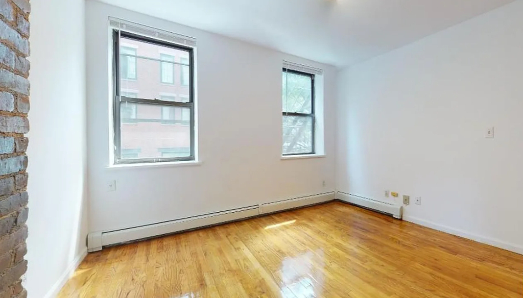 175 Orchard Street - Photo 1