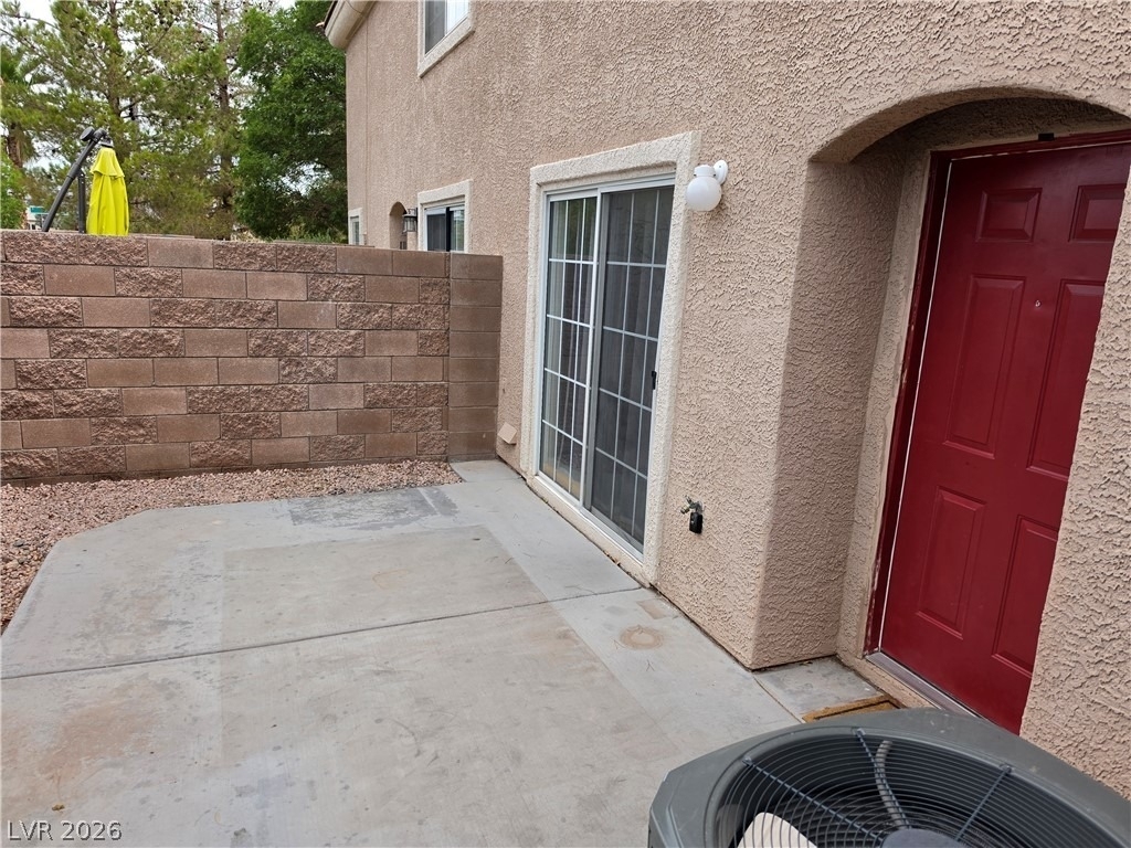 408 Roman Tree Court - Photo 2