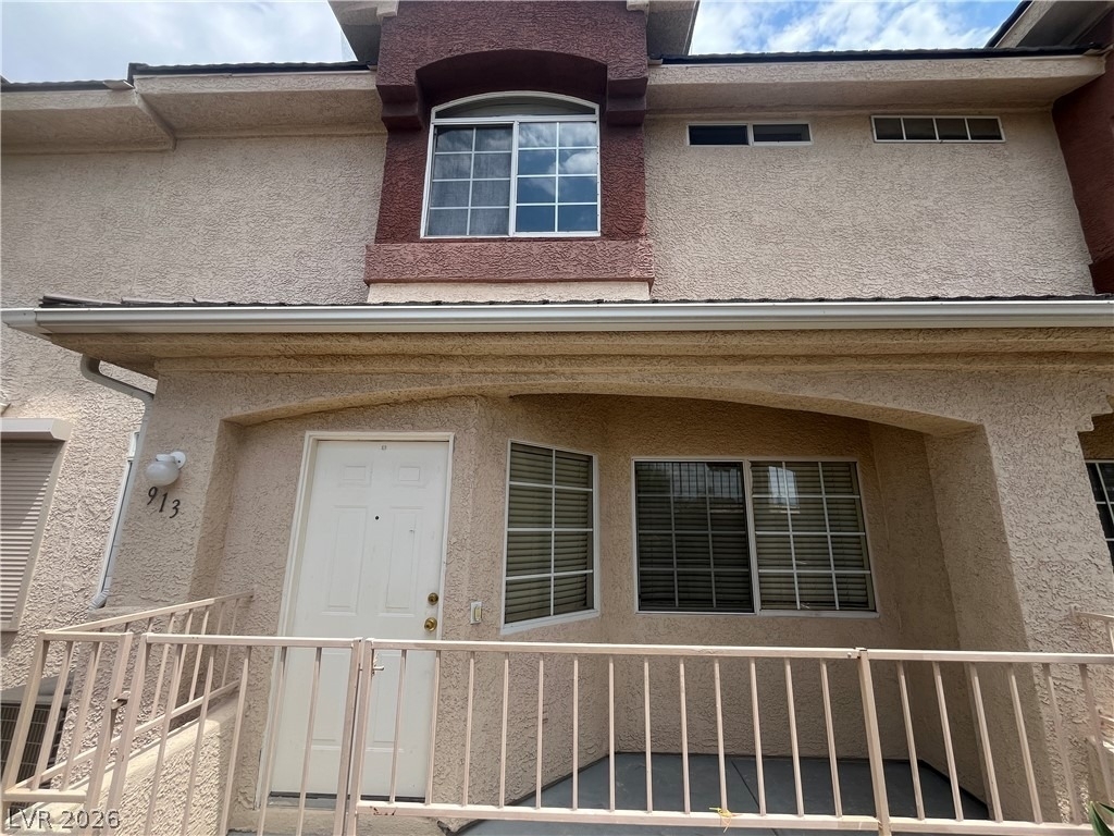 913 Nevada Sky Street - Photo 0