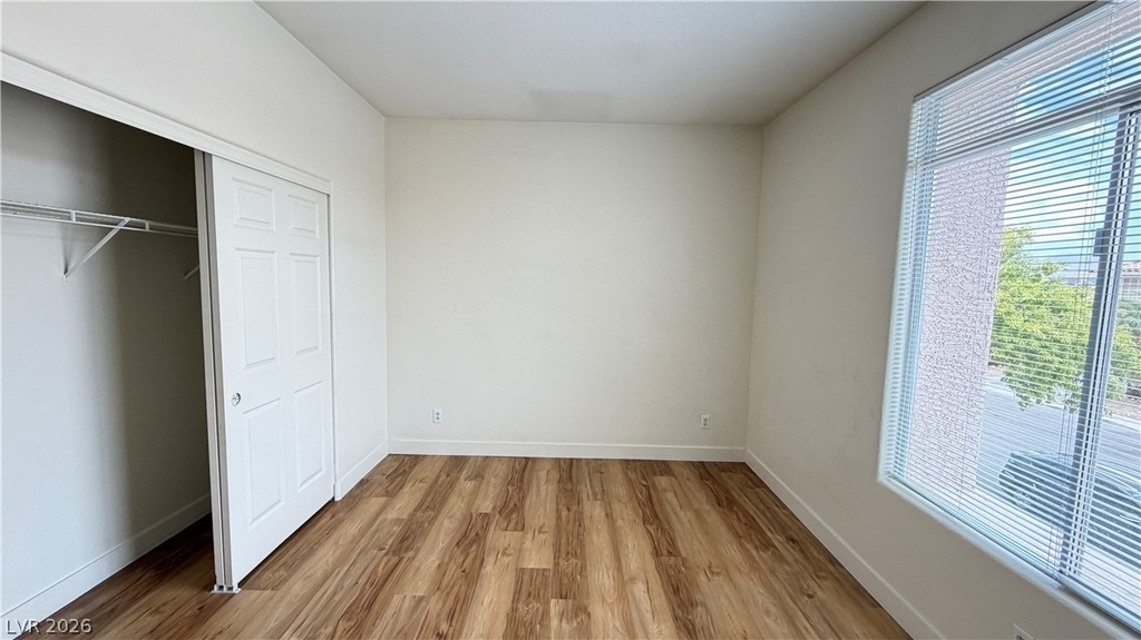 7423 Hawk Shadow Avenue - Photo 9