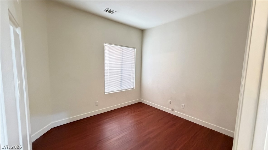 7423 Hawk Shadow Avenue - Photo 4