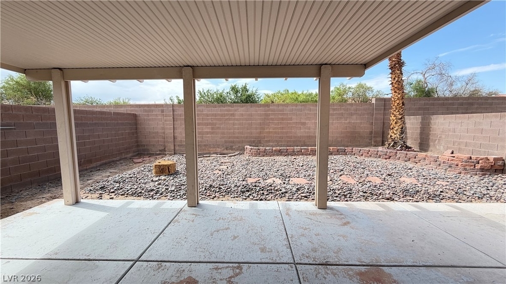 7423 Hawk Shadow Avenue - Photo 2
