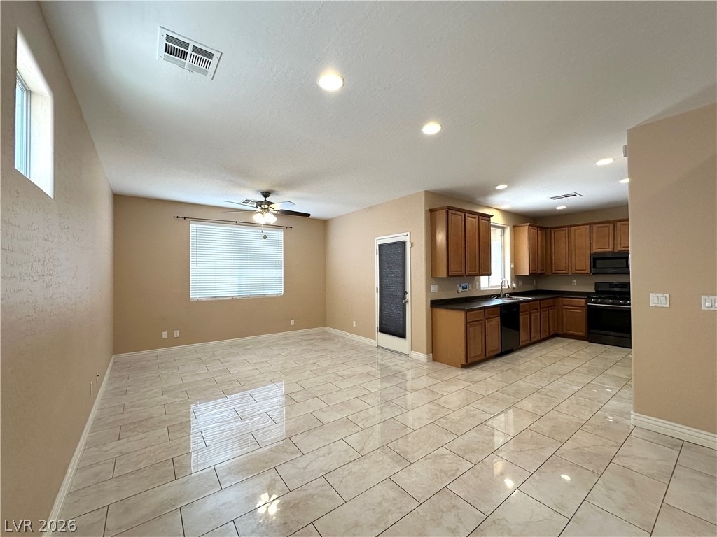 10596 La Campana Street - Photo 2