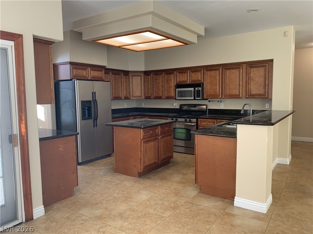 8441 Bay Point Drive - Photo 4