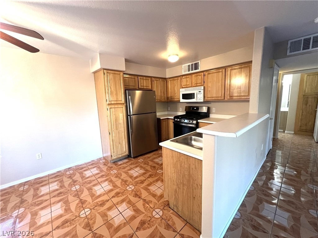 5710 E Tropicana Avenue - Photo 5