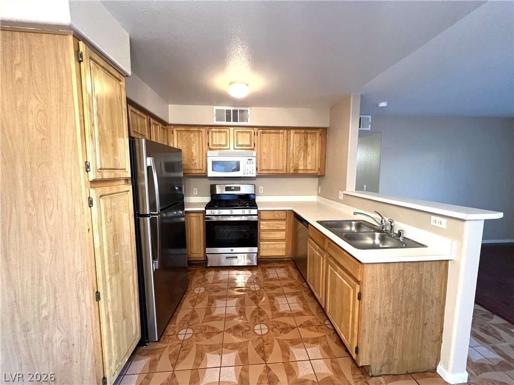 5710 E Tropicana Avenue - Photo 6