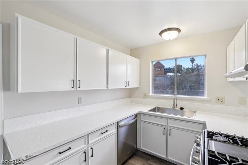 204 Breeze Street - Photo 6