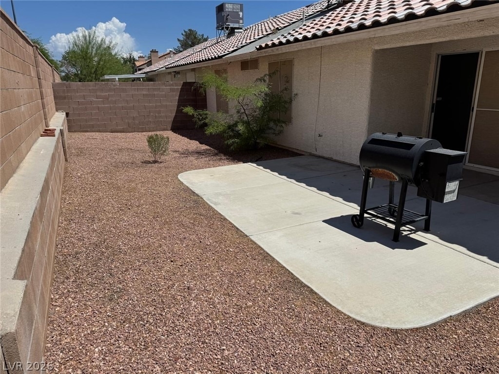 3509 Judah Way - Photo 21