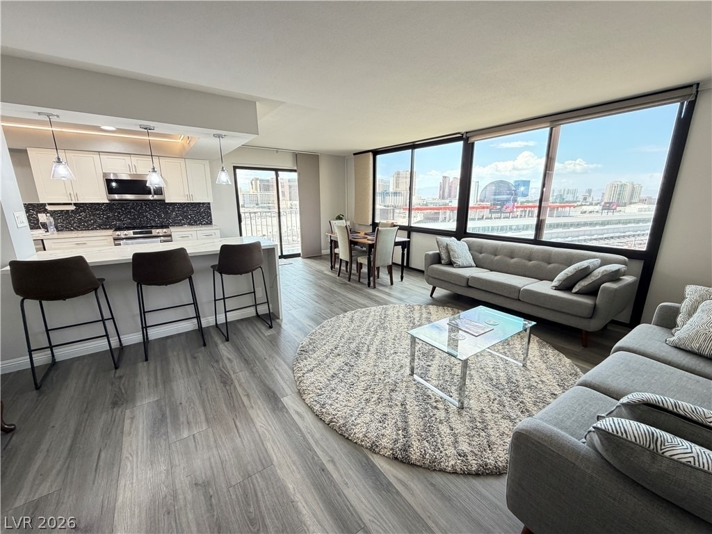 205 E Harmon Avenue - Photo 1