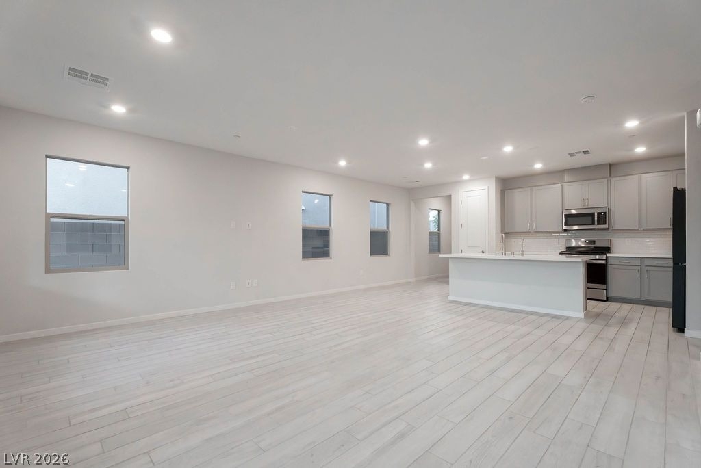 11620 Desert Hollow Avenue - Photo 12