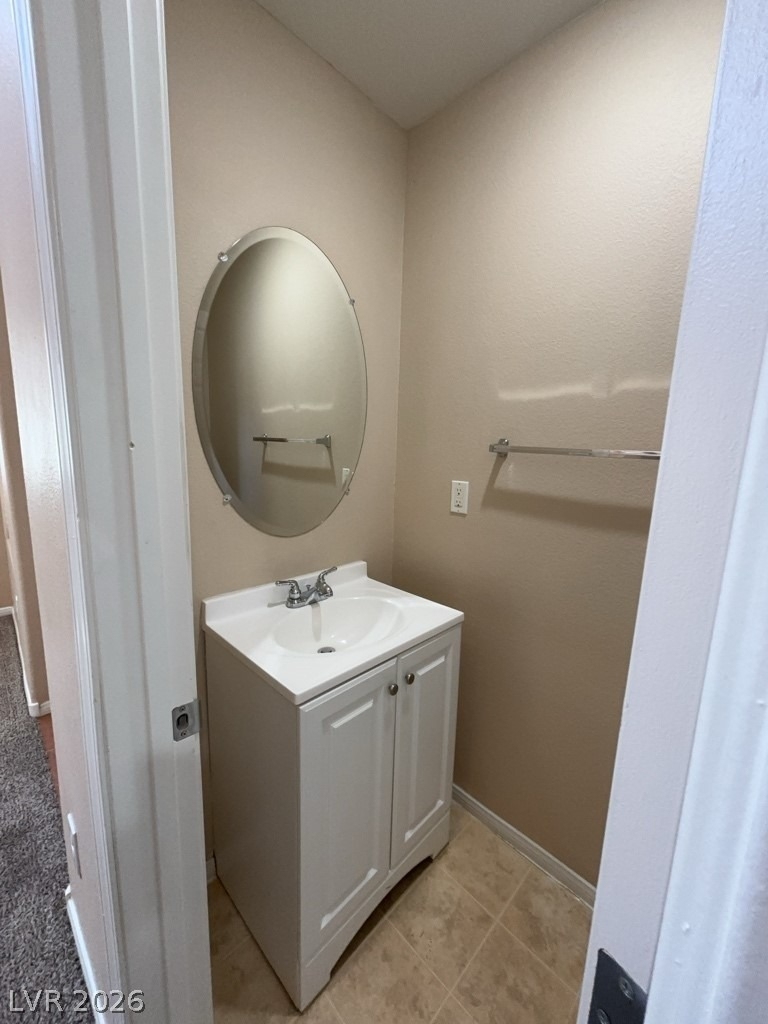 5680 Woods Crossing Street - Photo 2