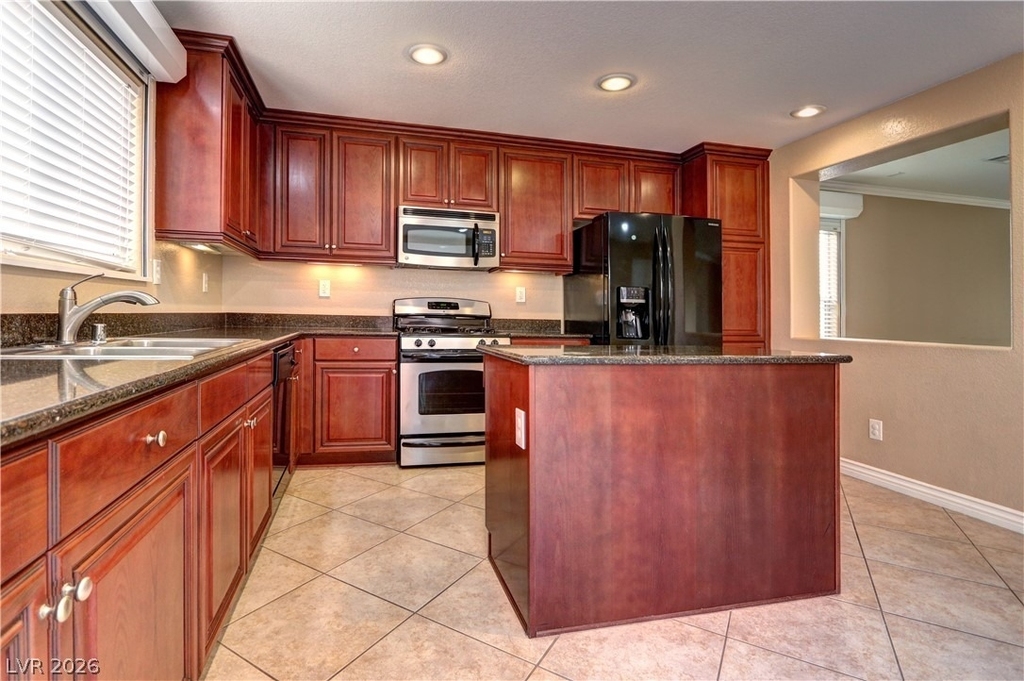 715 Shadwell Street - Photo 8