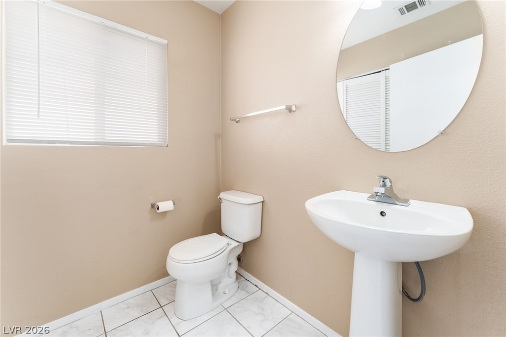 8725 Autumn Valley Avenue - Photo 14