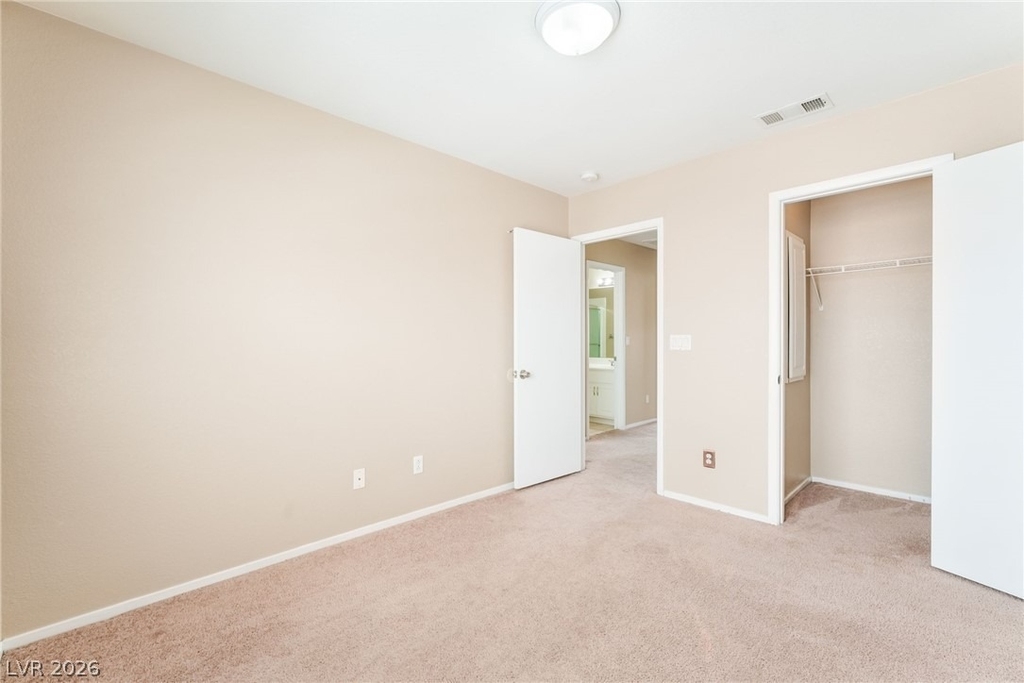 8725 Autumn Valley Avenue - Photo 24