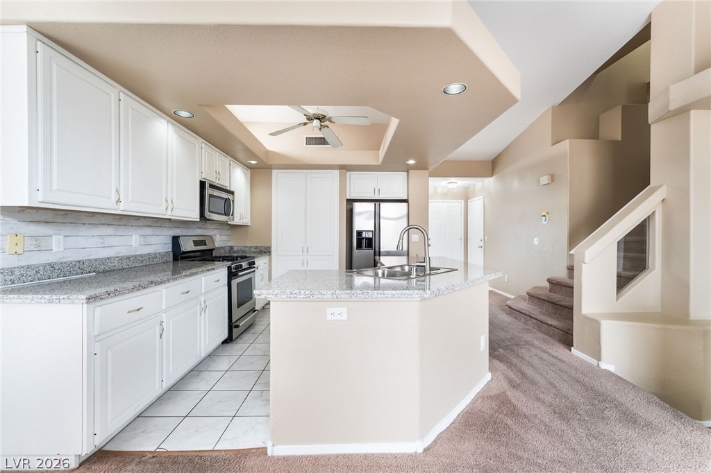 8725 Autumn Valley Avenue - Photo 5