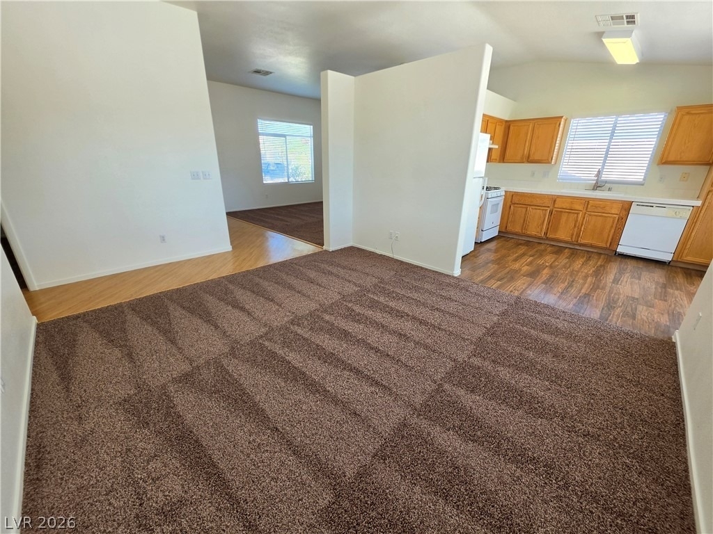 1154 Point Success Avenue - Photo 5