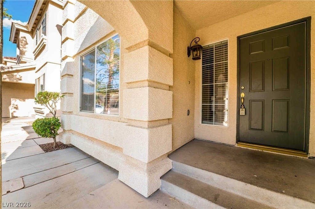 823 Beartooth Falls Court - Photo 3