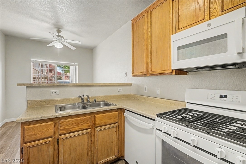 4730 Craig - Photo 13