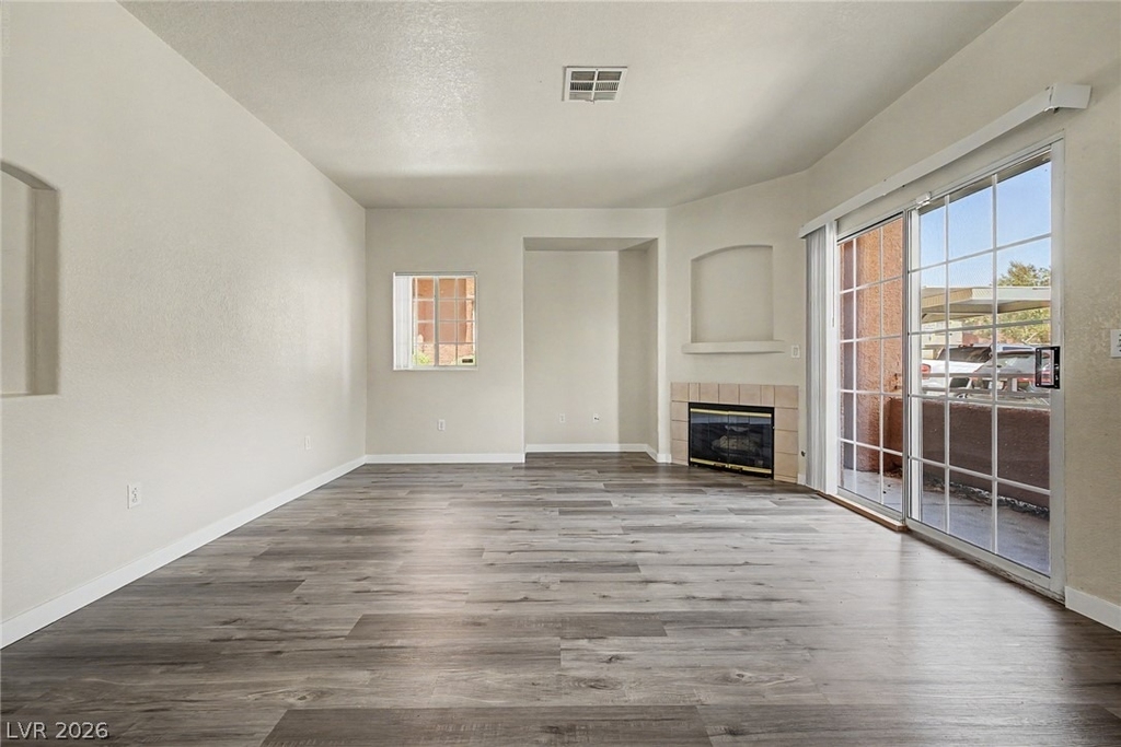 4730 Craig - Photo 3