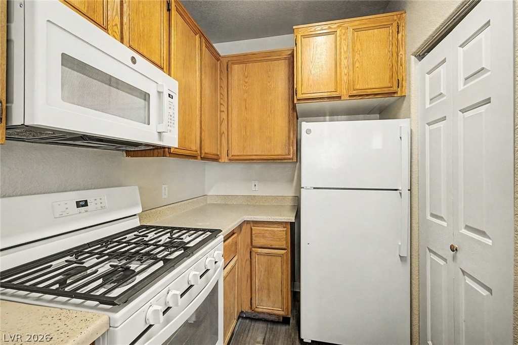 4730 Craig - Photo 12
