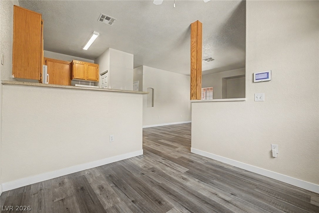 4730 Craig - Photo 8