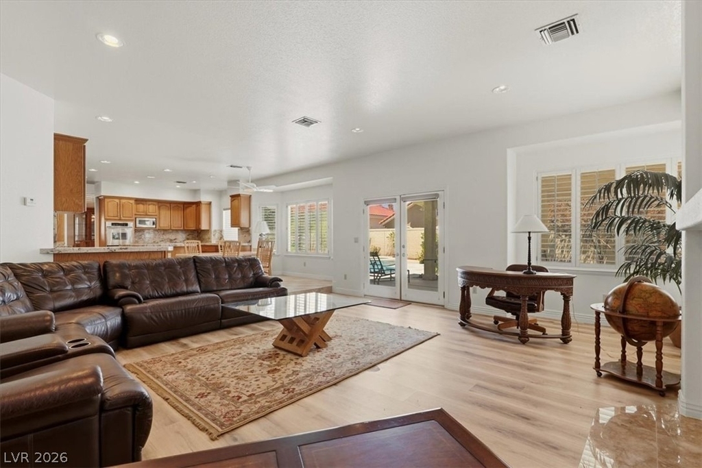 1888 Woodhaven Drive - Photo 21