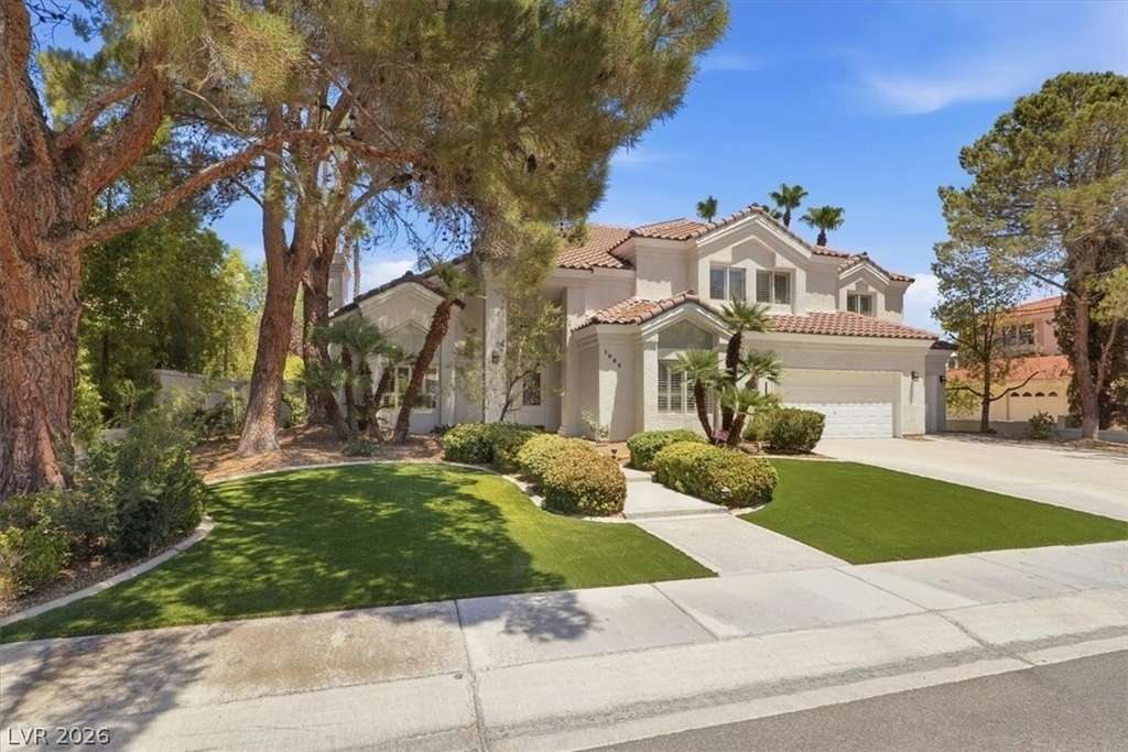 1888 Woodhaven Drive - Photo 4
