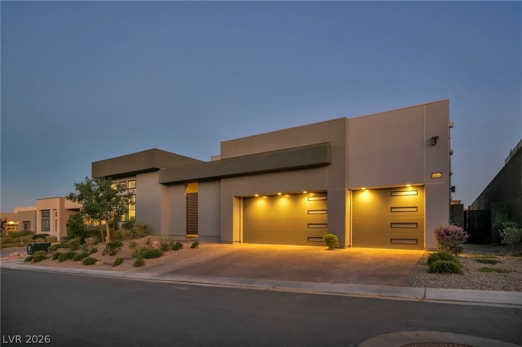 10935 Rossa Peak Avenue - Photo 0