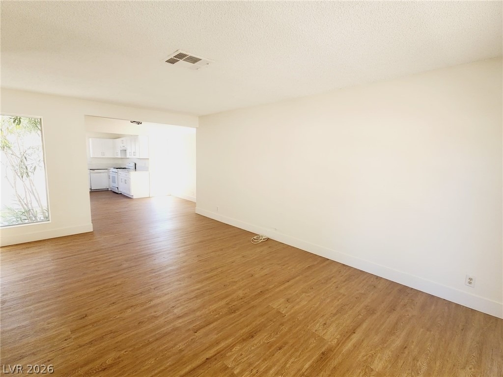 6232 Espinosa Avenue - Photo 5