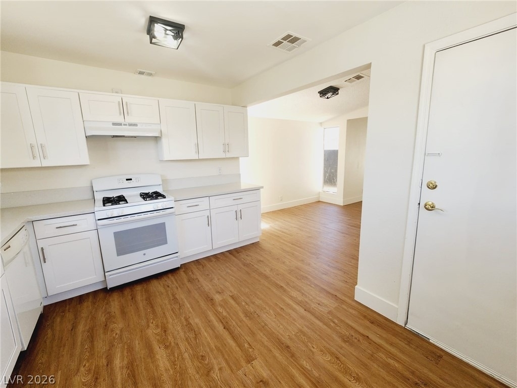 6232 Espinosa Avenue - Photo 0